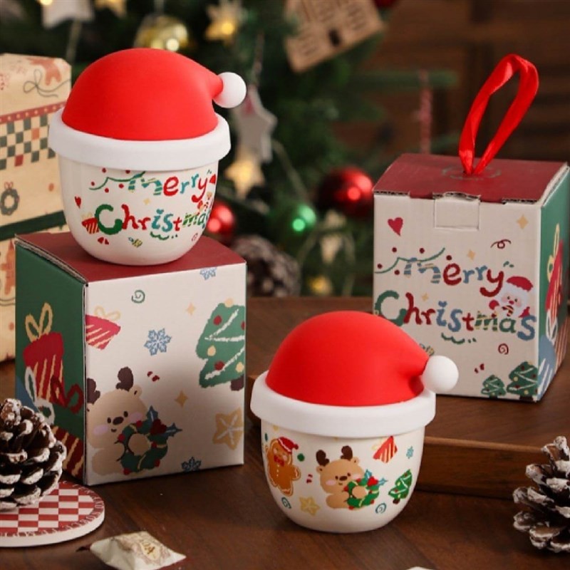 500pcs Christmas Hat Mugs for Singapore Annual Dinner;